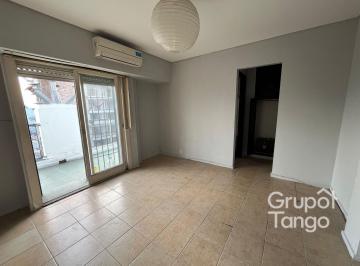 Departamento · 25m² · 1 Ambiente · Venta Departamento Monoambiente en Caballito con Dos Balcones
