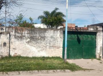 Casa · 190m² · 4 Ambientes · 1 Cochera · Vendo. José Ma. Paz 647 (Entre Belgrano y Tucumán)