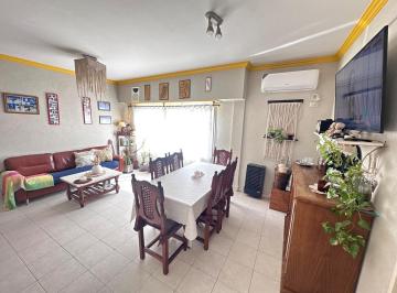 PH · 81m² · 4 Ambientes · 4 Ambientes con Balcon Corrido y Patio en Duplex