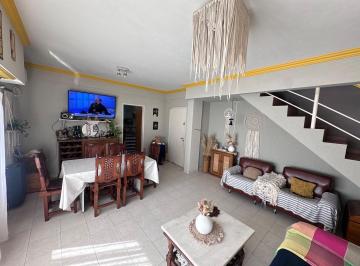 PH · 81m² · 4 Ambientes · 4 Ambientes con Balcon Corrido y Patio en Duplex