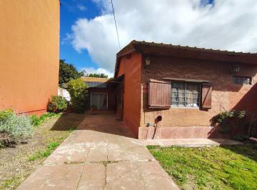 Casa · 90m² · 3 Ambientes · 1 Cochera · Venta Casa 3 Amb Alto Camet