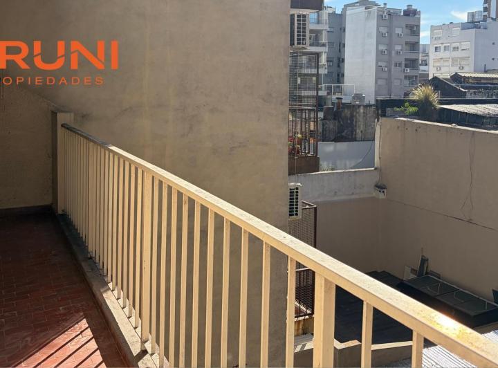 Av Directorio Al 100 | Caballito | Departamento 2 Ambientes con Balcón Corrido | Alquiler