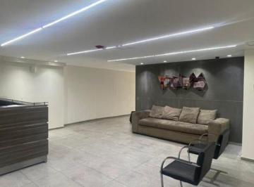 Oficina comercial de 2 ambientes, Córdoba · Alquila Oficina Comercial con Patio Propio