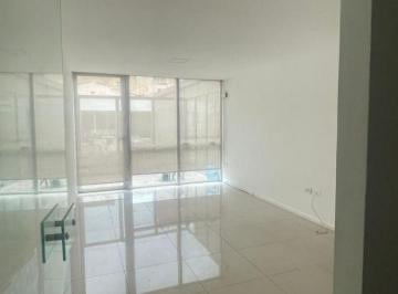 Oficina comercial de 2 ambientes, Córdoba · Alquila Oficina Comercial con Patio Propio