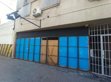 Local comercial de 4 ambientes, Ciudad de Mendoza · Gran Salon Comercial en Calle Chile Casi Las Heras del Centro de Mendoza