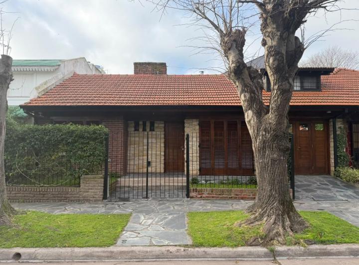 Casa · 120m² · 4 Ambientes · 1 Cochera
