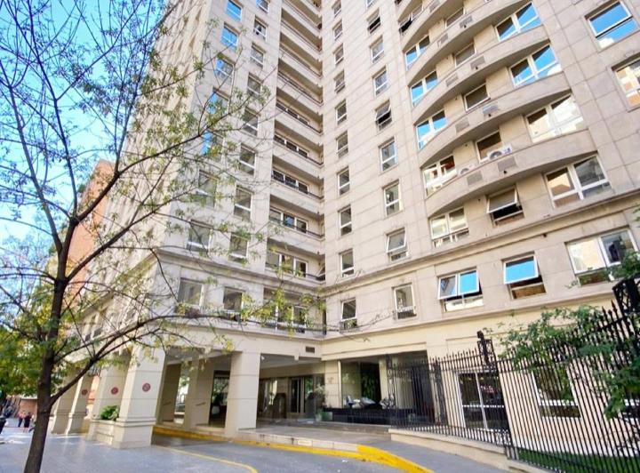 Departamento · 80m² · 5 Ambientes · 1 Cochera