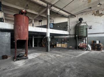 Bodega-Galpón de 8 ambientes, Tres de Febrero · Venta de Fabrica Deposito Galpón con Maquinaria Para Industria Química en Ciudadela