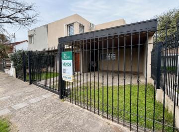 PH · 158m² · 4 Ambientes · 2 Cocheras · Granja de Funes - 3 Dorm. - Patio Amplio y Cochera Doble