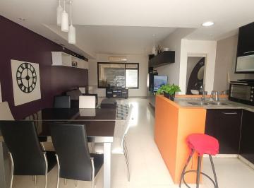 Casa · 116m² · 3 Ambientes · 2 Cocheras · Dúplex Venta 3 Ambientes Morón Cocher Apto Crédito