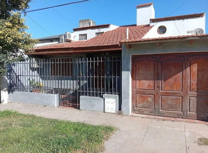 Casa · 150m² · 5 Ambientes · 1 Cochera
