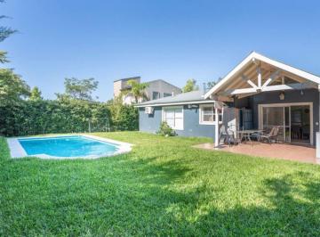 Casa · 135m² · 4 Ambientes · 4 Cocheras · Casa 4 Amb Venta en Barrio Privado Acacias Blancas
