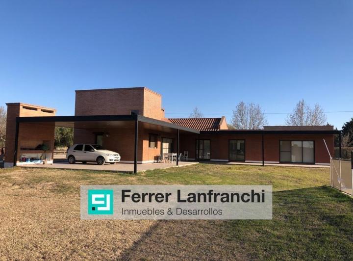 Casa en venta en Campos del Virrey · 9 ambientes