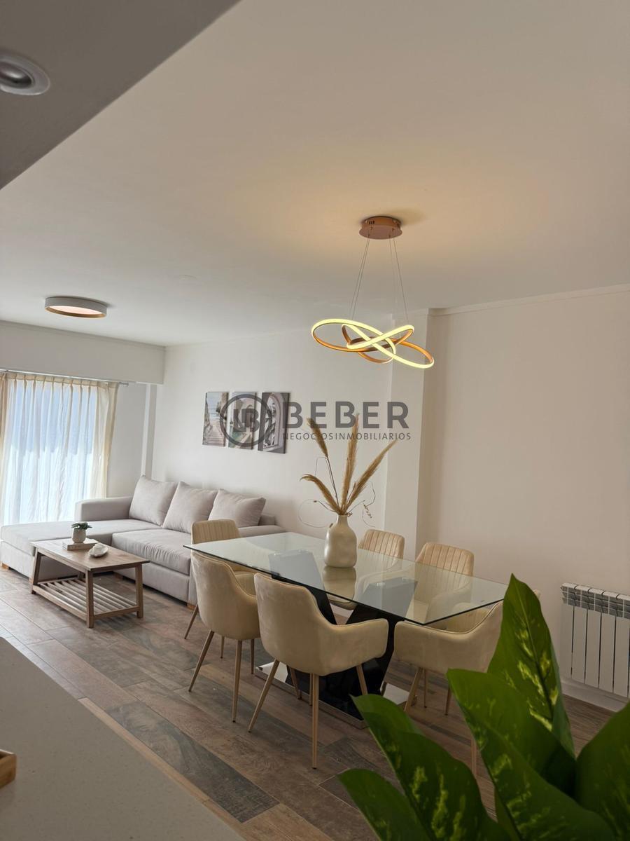 En venta cuatro ambientes con espacio de cochera