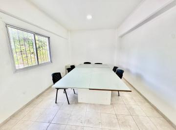Oficina comercial · 140m² · 5 Ambientes · Alquiler de 4 Oficinas en José C Paz