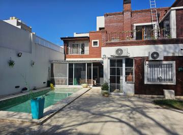 Casa de 7 ambientes, Saavedra · Casa Completamente Amueblada | 4 Dorm. | Pileta | Quincho | Cochera