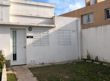Casa de 1 ambiente, Córdoba · Casa de 100 m² con 1 Dormitorio en Alquiler en Ombú