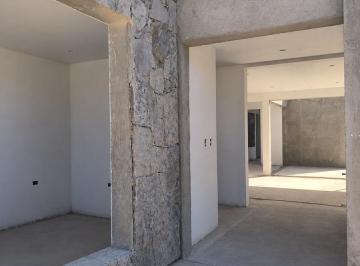 Casa · 170m² · 6 Ambientes · 2 Cocheras · Casa en Venta en Barrio Privado "Tierras Altas", en Carrodilla, Lujan de Cuyo.