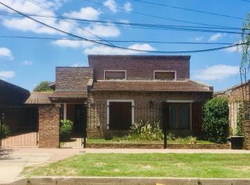 Casa · 140m² · 5 Ambientes · Casa en San Antonio de Areco