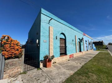 Casa · 124m² · 2 Dormitorios · 3 Cocheras · Casa en Venta