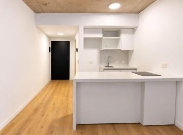 Departamento de 1 ambiente, Coghlan · Monoambiente con Patio