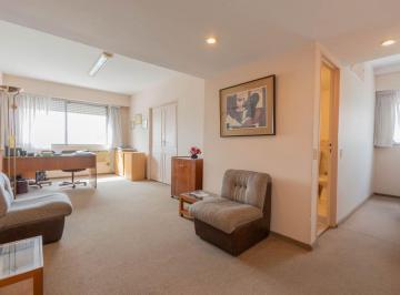Departamento · 50m² · 3 Ambientes · 1 Cochera · 3 Ambientes en Venta - San Nicolas - con Cochera