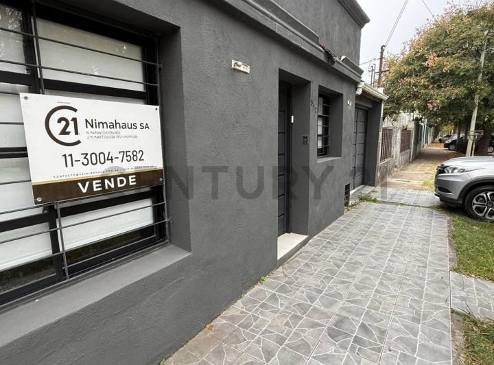 Casa · 130m² · 4 Ambientes · 1 Cochera