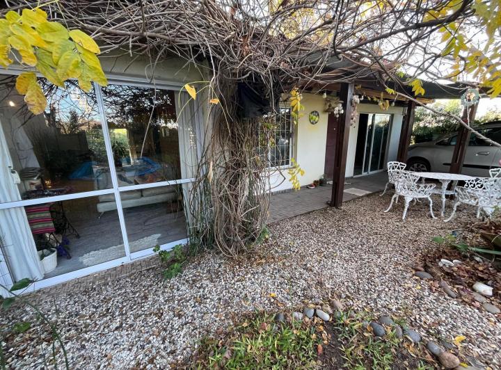 Casa · 90m² · 5 Ambientes · 1 Cochera