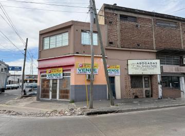 Local comercial · 43m² · Local en Esq. Sobre Av Rodriguez Peña