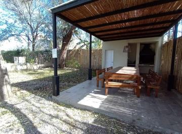 Departamento · 50m² · 3 Ambientes · 1 Cochera · Alquiler de Departamento de 1 Dormitorio en Complejo La Escondida, Salta Capital