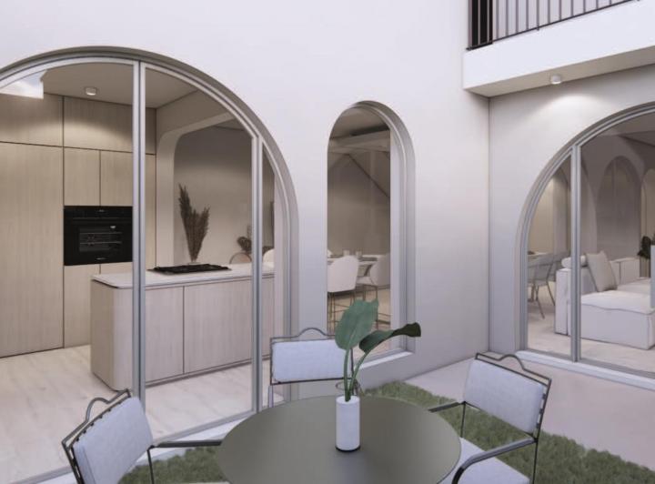Casa · 223m² · 8 Ambientes · 2 Cocheras