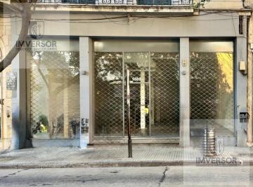 Local comercial · 330m² · 3 Ambientes · Local Comercial en Venta
