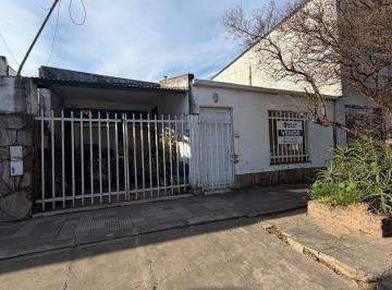 imagen1 · Guadalupe Oeste - Casa de Buenas Dimensiones a Refaccionar