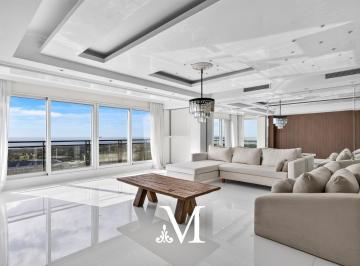 Departamento · 290m² · 4 Ambientes · 2 Cocheras · Chateau Libertador Espectacular Piso Casi 40 Vista Al Rio y Ciudad Full Amenities