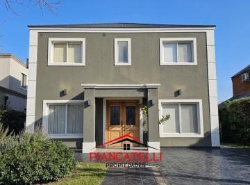 Casa · 140m² · 7 Ambientes · Casa en Venta/alquiler en Country Banco Provincia