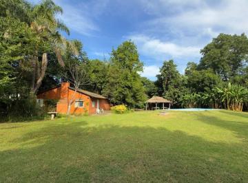 Casa · 104m² · 4 Ambientes · 8 Cocheras · Casa Quinta Venta con Quincho y Pileta en Garin