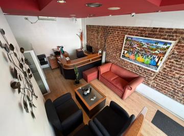 Local comercial · 58m² · 3 Ambientes · Oficina en Dos Plantas