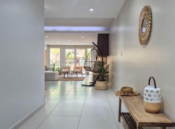 Casa de 5 ambientes, Neuquén · En Venta Casa 4 Dorm. con Piscina, Zona Centro Este, Neuquen
