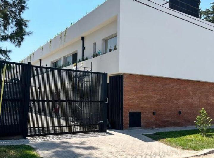 Departamento · 136m² · 5 Ambientes · 1 Cochera
