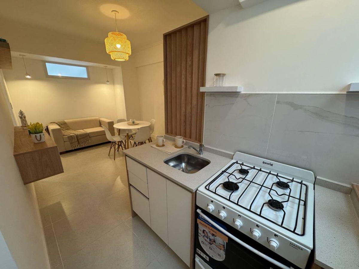 Departamento 2 amb, 39m² reciclado y amoblado — Centro