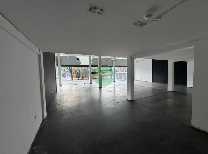 Local comercial · 70m² · 2 Ambientes