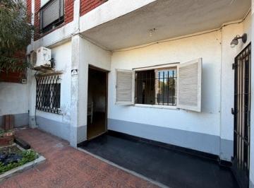 Casa · 200m² · 5 Ambientes · Casa Multifamiliar a La Venta en Don Torcuato