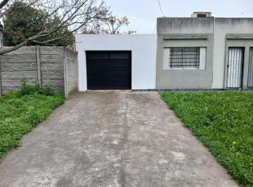 PH · 83m² · 3 Ambientes · 1 Cochera · PH en Ensenada