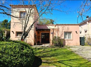 Casa · 140m² · 5 Ambientes · 2 Cocheras · Casa - San Isidro Labrador