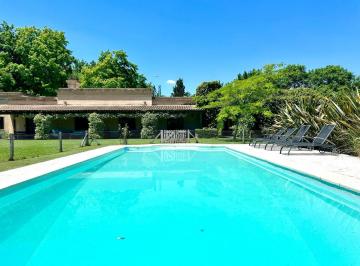 Casa · 350m² · 7 Ambientes · Casa en Alquiler Temporal Para Disfrutar El Verano en Chacras de Murray, Pilar