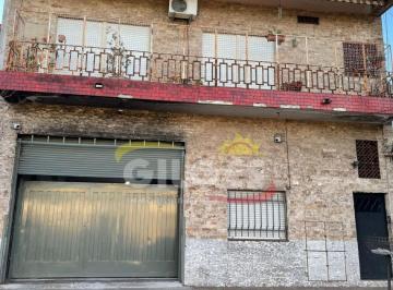 Departamento · 55m² · 3 Ambientes · Departamento 3 Amb C/patio y Terraza en Ramos Mejia
