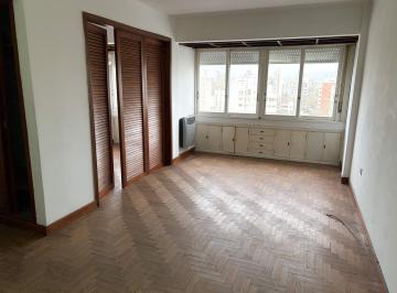 Departamento · 80m² · 5 Ambientes · Departamento 3 Dorm. en Alquiler | Al Frente | Excelente Ubicación
