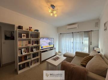 Departamento · 42m² · 2 Ambientes · 1 Cochera · Departamento de 2 Ambientes Al Frente con Balcon Frances