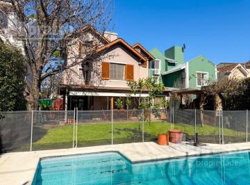 Casa · 330m² · 6 Ambientes · 3 Cocheras · Casa en Venta en El Barrio Tigre Joven