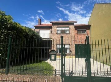 EQI-EQI-11_2 · Casa en Venta 5 Ambientes Temperley